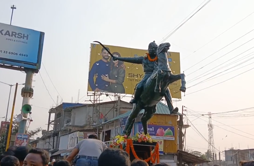 বিশ্ব মহাবীর চিলা রায়ের মূর্তি উন্মোচন হল ফালাকাটা ব্লকের জটেশ্বরে।
