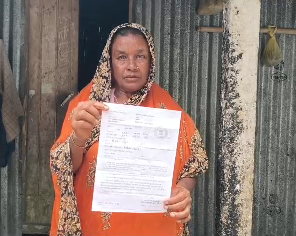 উত্তমকুমার ব্রজবাসীর পর মোমিনা বিবি ! ফের এনআরসি…