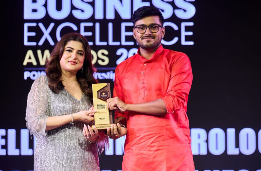 জ্যোতিষ শাস্ত্র নিয়ে লেখাপড়ার পর শংসাপত্র হাতে পেল…