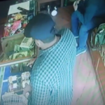 শিব মন্দির একটি সোনার দোকানে দুঃসাহসিক চুরি