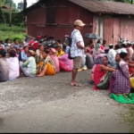 মজুরি না পেয়ে বিক্ষোভ রেড ব্যাঙ্ক চা বাগান শ্রমিকদের।