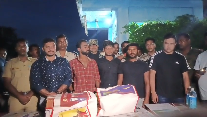 রামপুর বাজার এলাকায় উদ্ধার প্রায় ১৪ কেজি গাঁজা