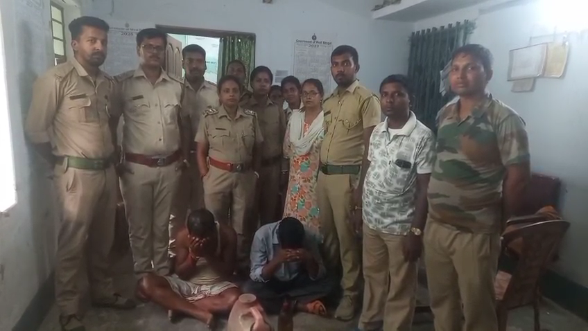 ডলফিনের তেলসহ কালিয়াচকে গ্রেপ্তার দুই I