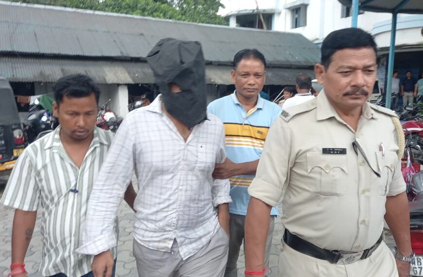 শিলিগুড়িতে আগ্নেয়াস্ত্রসহ গ্রেপ্তার এক দুষ্কৃতী।